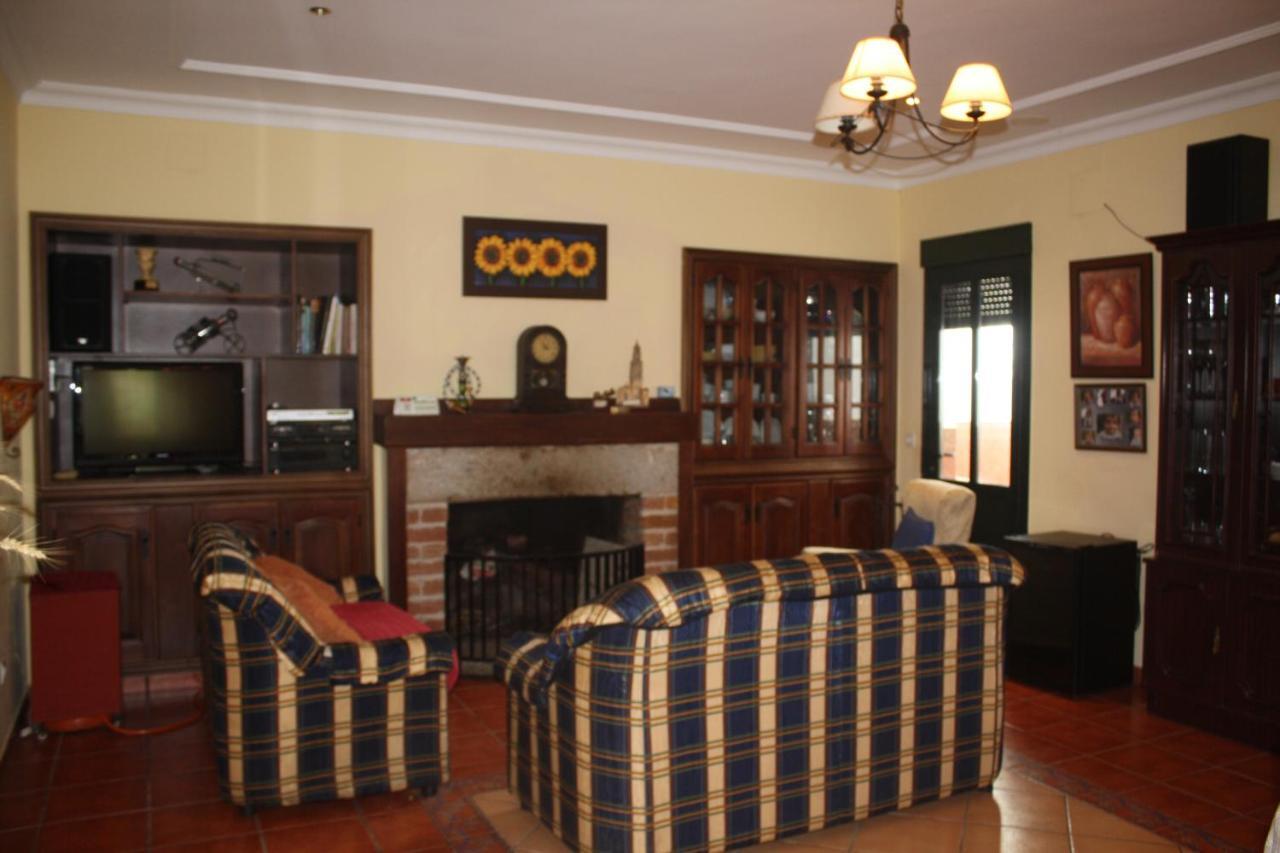 El Sitio De Su Recreo Villa เฮเรส เด ลอส คาบาลเญรอส ภายนอก รูปภาพ